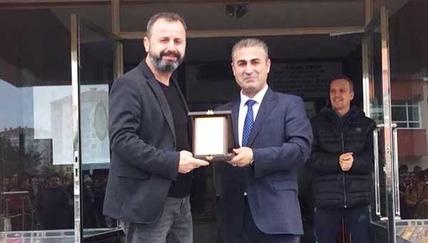HASGAL, Yunus Nadi Ödüllü öğretmenini onurlandırdı