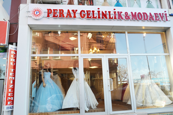 Peray Gelinlik & Modaevi hizmetinizde