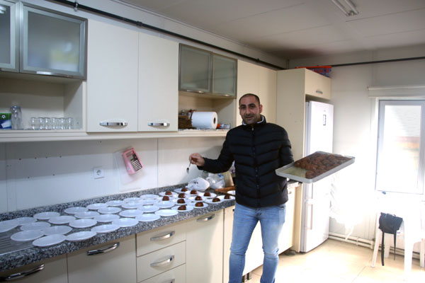 Tatlılar İkram Eryılmaz’dan