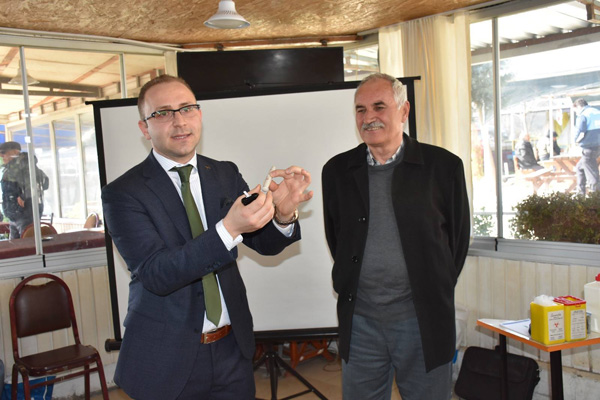 Akılcı ilaç bilgilendirmeleri devam ediyor