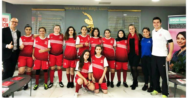 Mektebim Kız Futbol Takımı İlçe 1.’si oldu