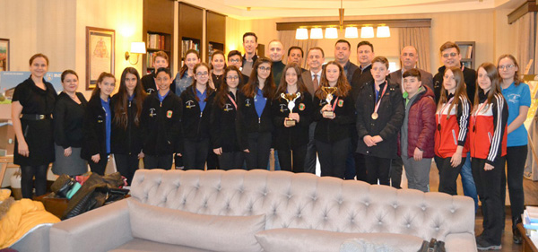 Işıklar, Ahenk’in başarısını kutladı