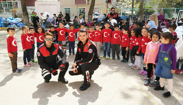 Gazi İlkokulu Polisleri ağırladı