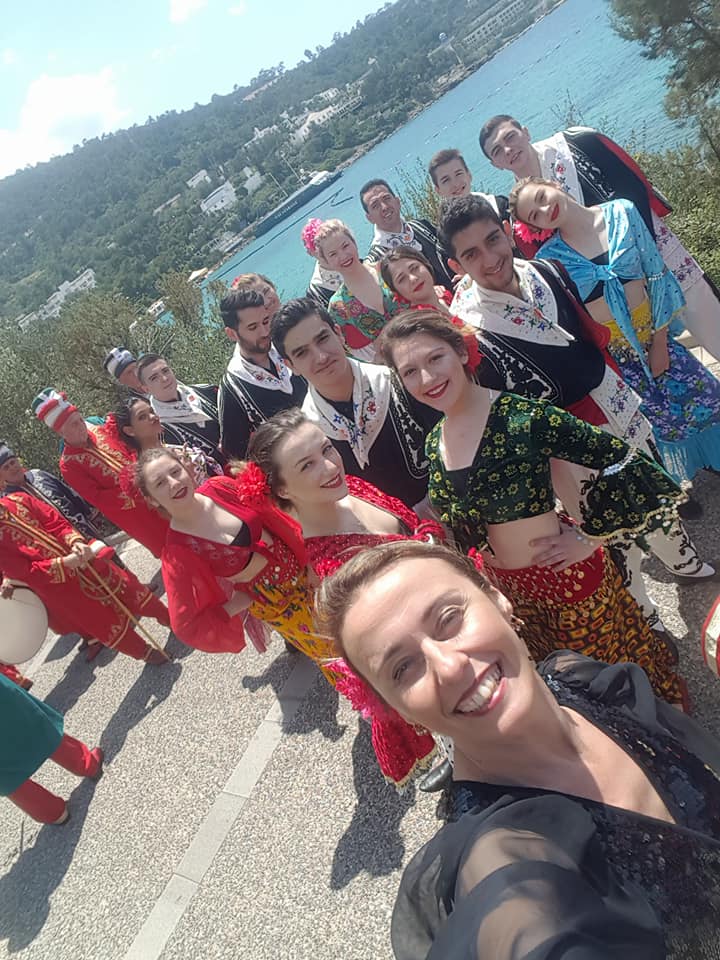 Alibeyspor folklor grubu Bodrum’u mest etti