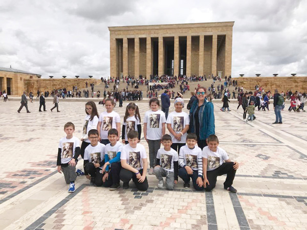 Gazi öğrencileri Ata’nın huzurunda