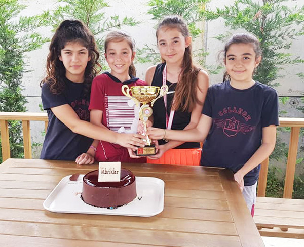 Mektebim’den İlçe Tenis şampiyonluğu