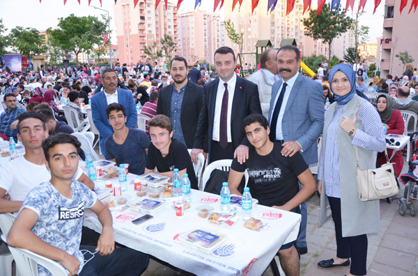 AK Parti, Ramazan programına KiPTAŞ 1’de başladı