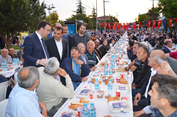 İBB iftar sofrası Gümüşyaka’da da kuruldu