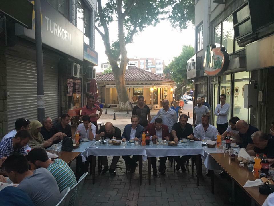 Kasaba geleneksel iftarına hazırlanıyor