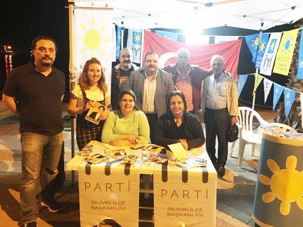 İYİ’ler sahayı  boş bırakmıyor