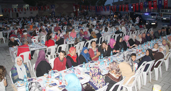 Beyciler halkı İBB iftarında buluştu