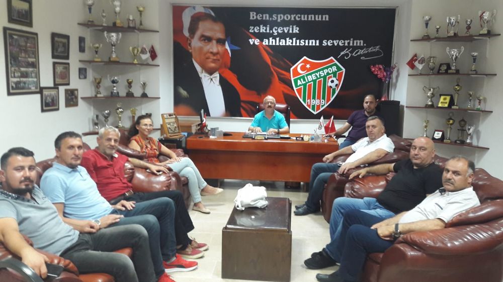 Alibeyspor’da yönetim toplandı