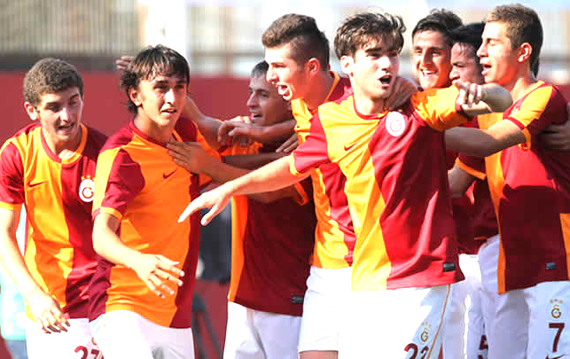 Galatasaray’dan Çatalcaspor’a