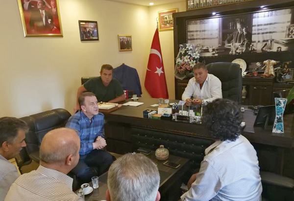 Işıklar, Esnaf Odasını ziyaret etti
