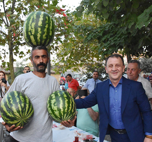 Kadıköy’de renkli karpuz festivali