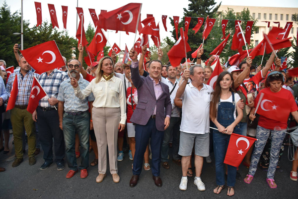 Işıklar: Bayram coşkumuz hiç bitmesin