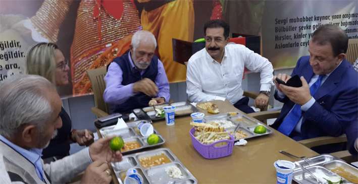 Işıklar, Alevi hemşerilerine iftar verdi