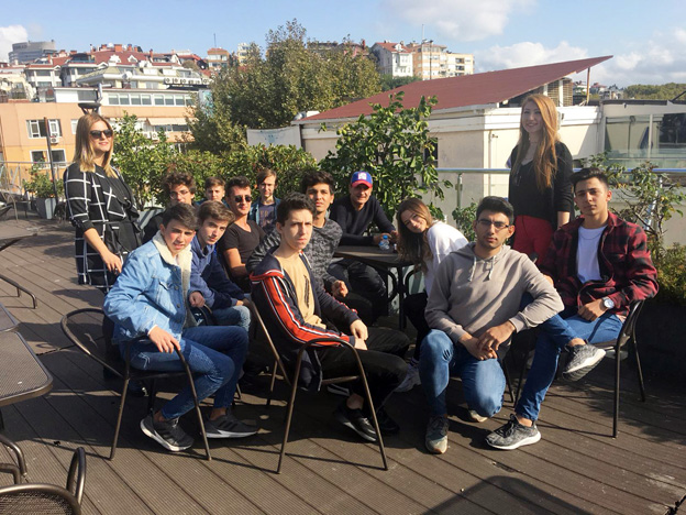 Uğurlu öğrenciler Bahçeşehir ve Koç Üniversitesinde