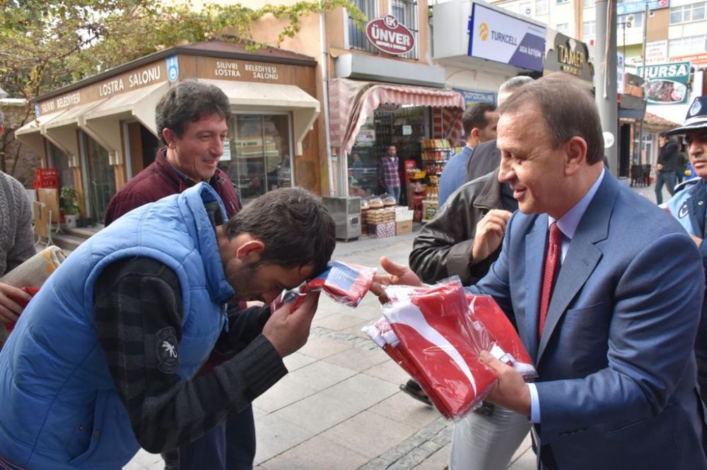 “Mübarek dinimiz de, kutsal bayrağımız da, en büyük bayramımız da bizim..!”