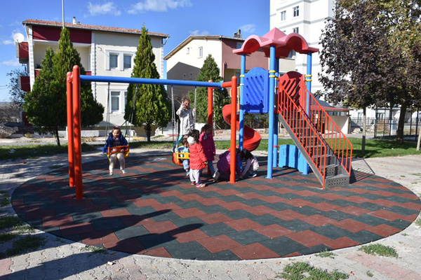 Semerci Sokak’taki park yenilendi