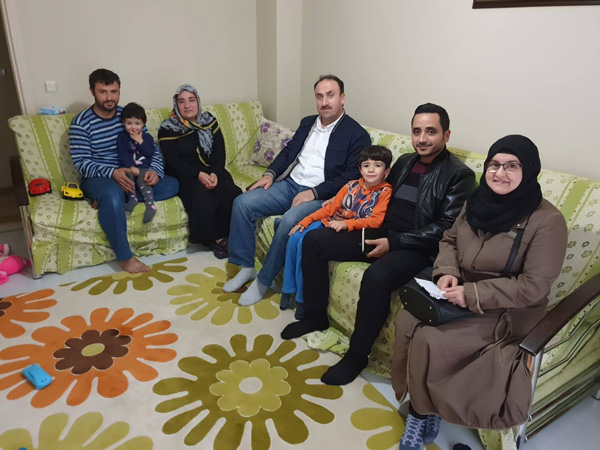 Yeni Mahalle'de AK Parti sahada