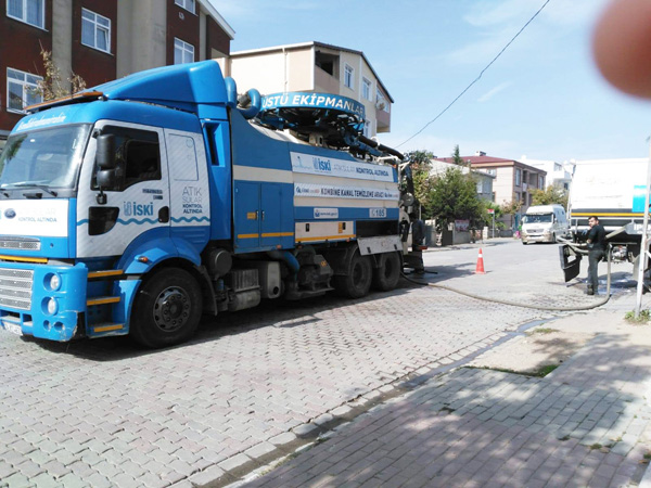 Mimarsinan’da kanal temizliği