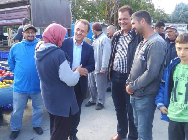 Yerel üreticileri ziyaret etti