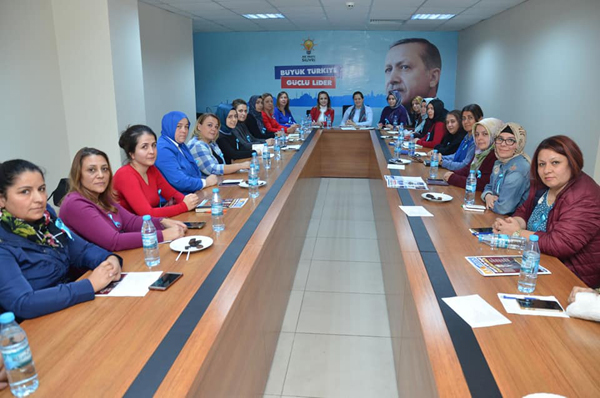 AK Kadınlar yönetimi toplandı