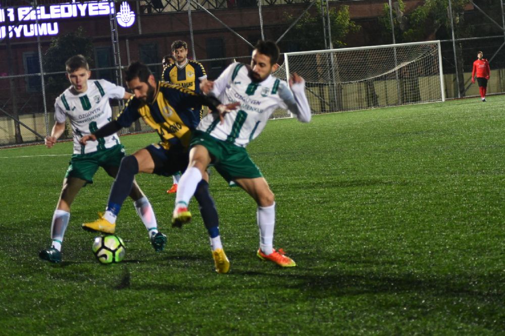 KARTLARIN BOL OLDUĞU MAÇIN GALİBİ ÇAPASPOR:3-1
