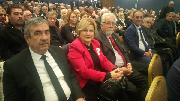 Demokratlar, yerel seçim startını verdi