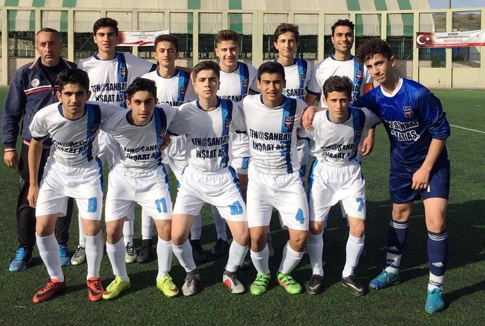 İSTANBULDEMİR U-17'LER NAMAĞLUP ŞAMPİYON OLDU