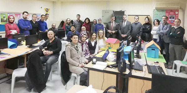 Aslan, proje ekibini ziyaret etti