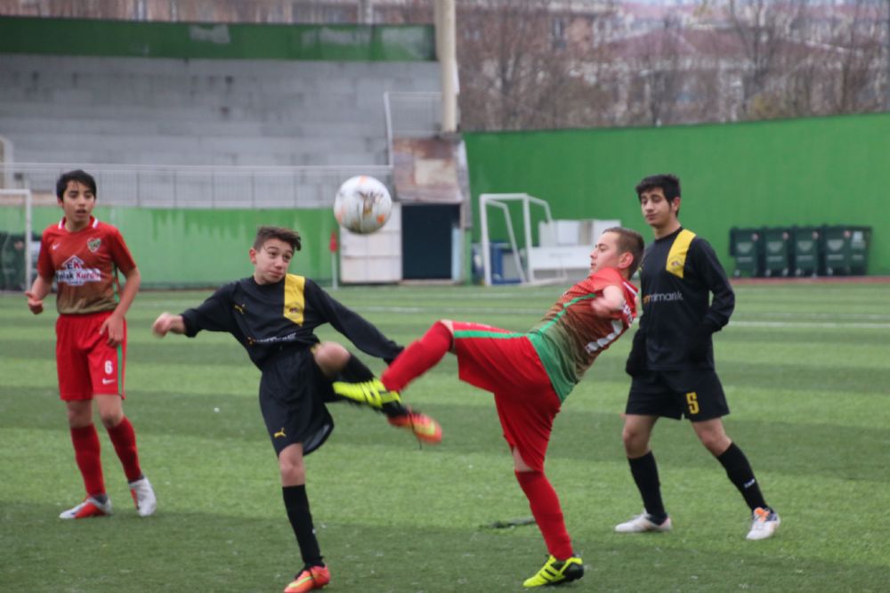 Alibeyli gençler Anadolu’yu geçti 5-0