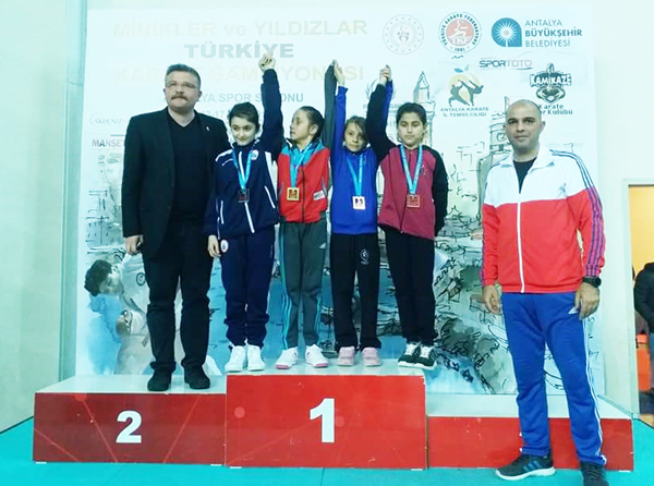 Baldöktü öğrencisi Türkiye Karate Şampiyonu