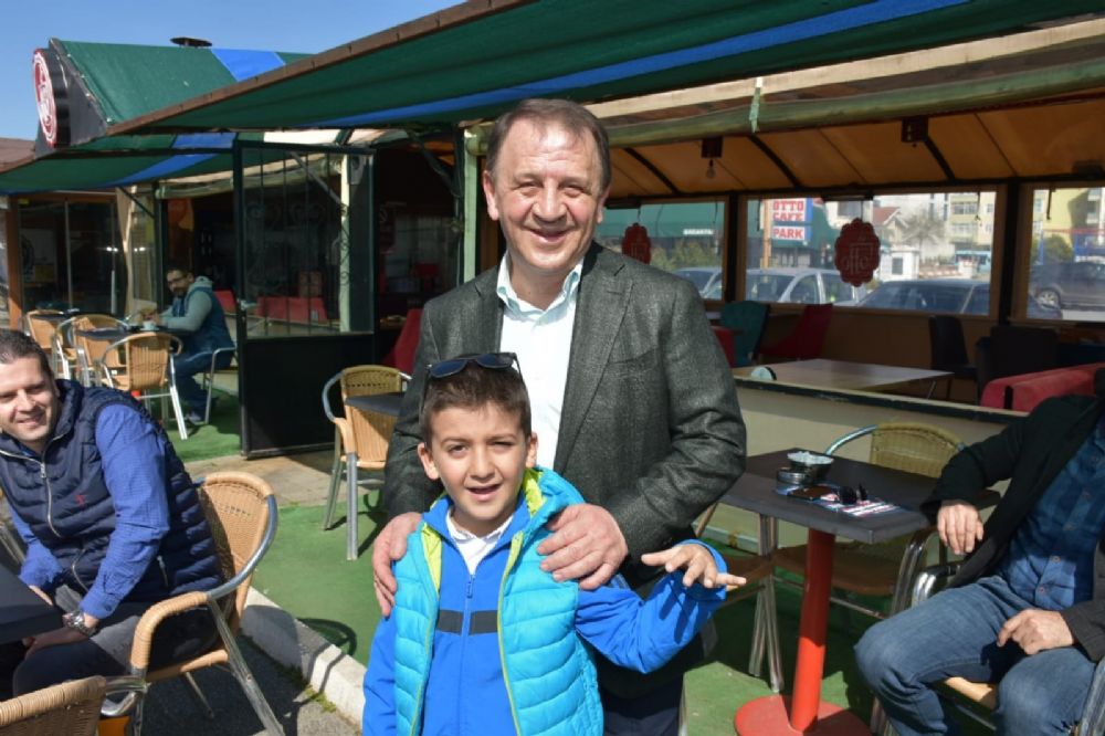 Işıklar, keyifli Pazarlar diledi