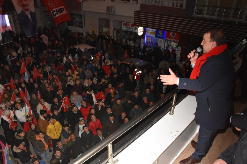 Işıklar: Oyuna gelmeyin, oyları bölmeyin