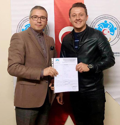 Aktaş, Göçmenler Derneğine üye oldu