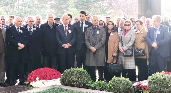 Anma törenine iştirak ettiler