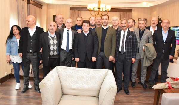 Fenerbahçelilerden kutlama