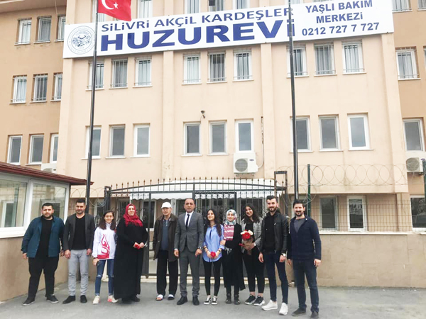 Büyüklerinin hayır dualarını aldılar