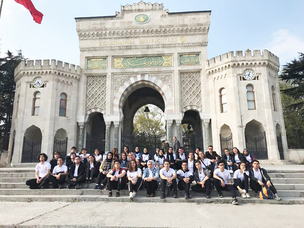 İstanbulmaca Yarışması’nda ilçemizi temsil ettiler