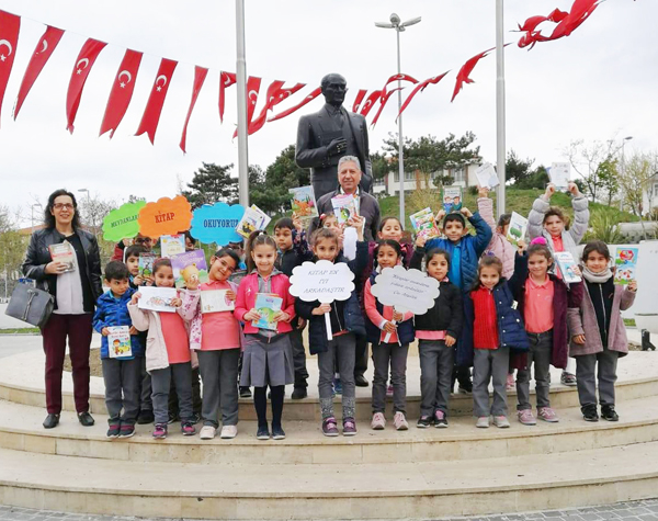 Meydanda okuma etkinliği