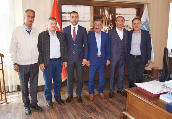 İş adamlarından tebrik