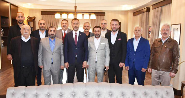 Büyükçekmece MHP’den kutlama ziyareti