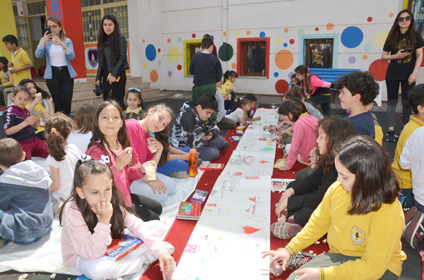 Renklerin dilinden konuşmak üzere buluştular