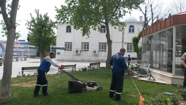 Cami ve mescitlerde temizlik