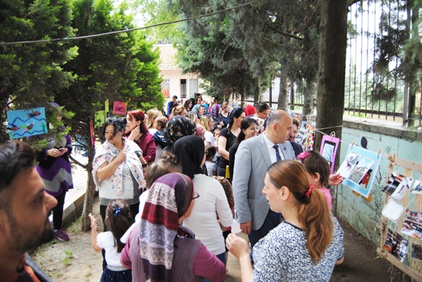 Gazitepe miniklerinin eserleri sergilendi