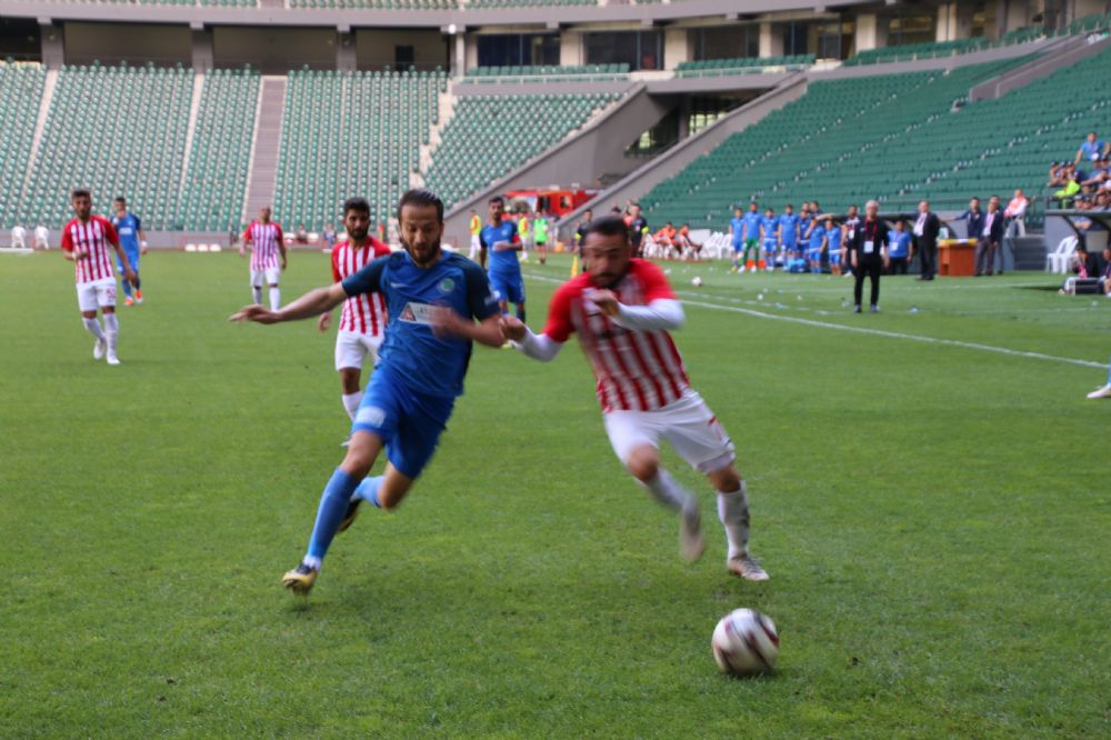 Velimeşe futbol tarihine geçti 1-0