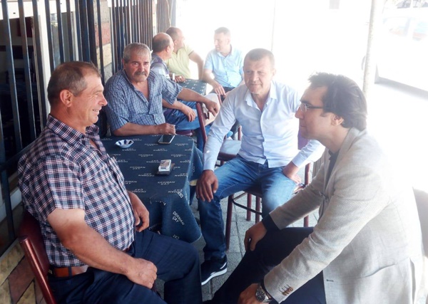 Ertuğrul, çiftçilerle bayramlaştı