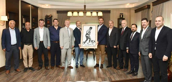 MHP’li vekilleri ağırladı
